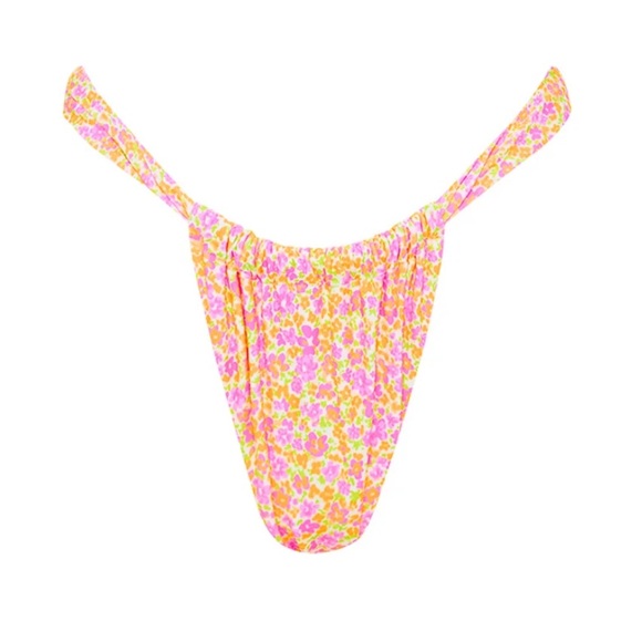 KULANI KINI’S // BANDEAU + ROUCHED THONG - CHAMPAGNE BLOSSOM - Picture 2 of 6